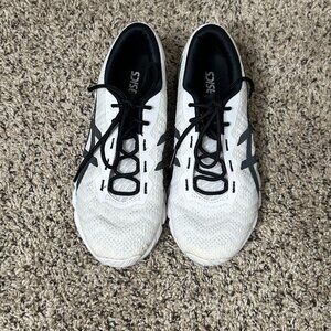 Asics Gel-Quantum 180 5 Running Shoes, White and Black, Model 1202A023, Women's